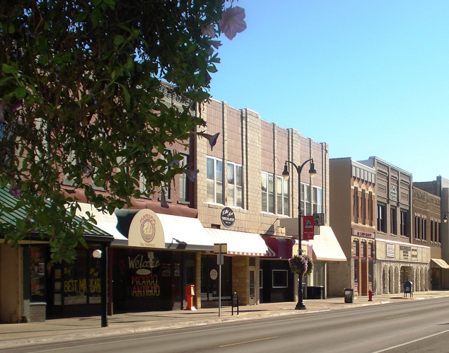 Streetfront view of downtown Marshalltown, IA