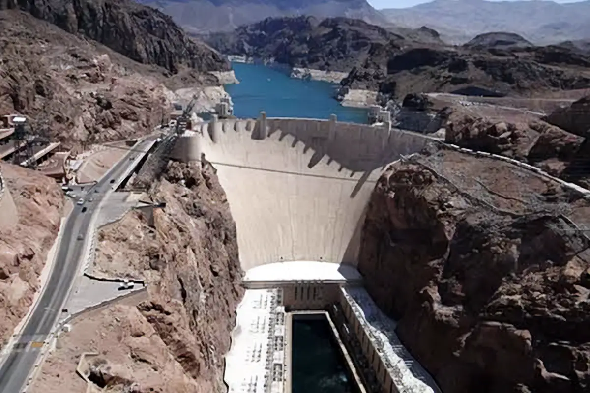 Charter Bus to Hoover Dam